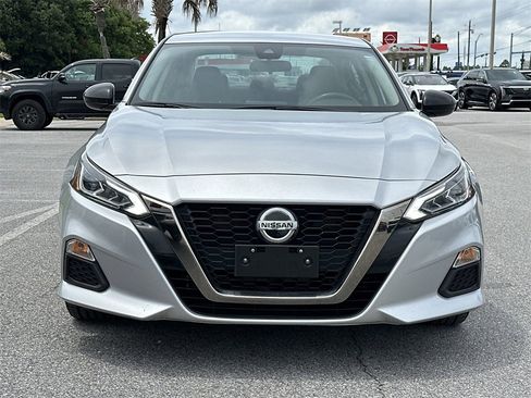 Used 2022 Nissan Altima 2.5 SR image 4