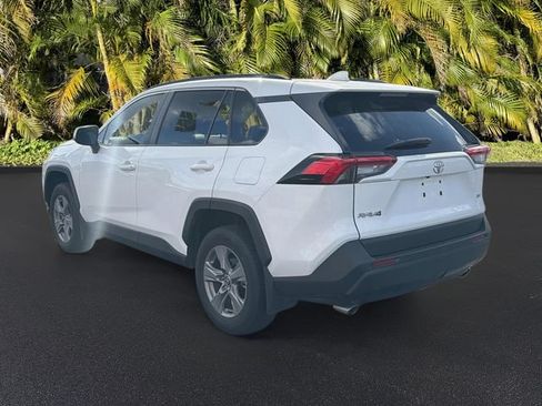 Used 2025 Toyota RAV4 XLE w/ Convenience Package FWD image 7
