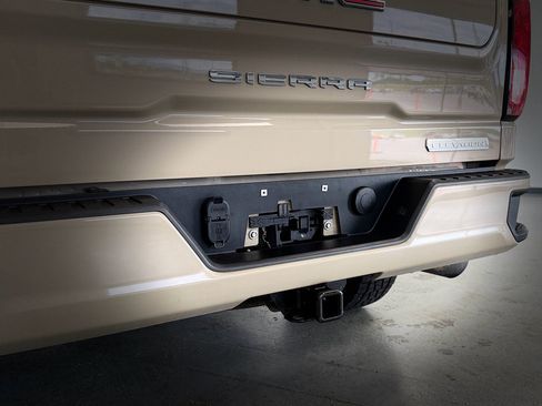 Used 2023 GMC Sierra 1500 Elevation AWD/4WD image 32