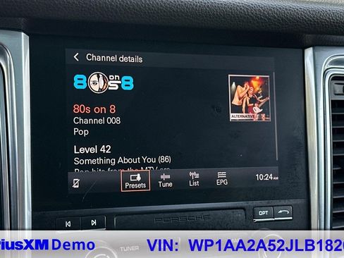 Used 2018 Porsche Macan image 35