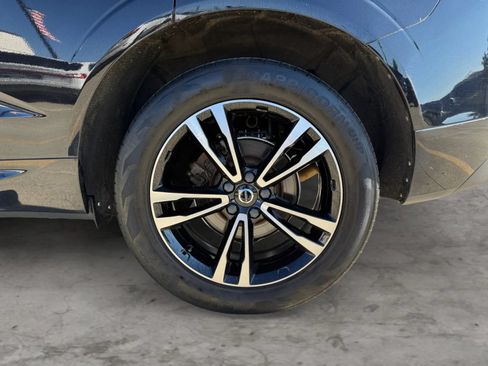 Used 2020 Volvo XC60 T5 Momentum AWD/4WD image 42