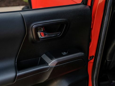 Used 2023 Toyota Tacoma TRD Pro AWD/4WD image 93