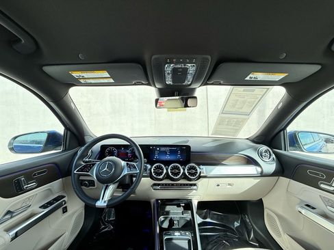 Used 2025 Mercedes-Benz GLB 250 image 6