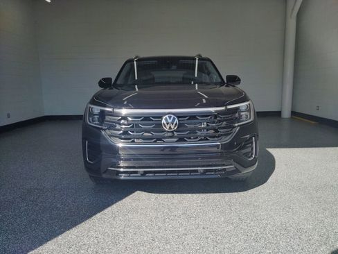 New 2026 Volkswagen Atlas SEL Premium R-Line AWD/4WD image 2