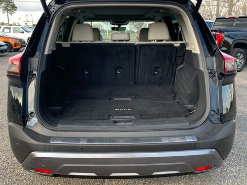 Used 2023 Nissan Rogue SL w/ SL Premium Package image 7