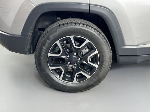 Used 2019 Jeep Compass Trailhawk AWD/4WD image 34