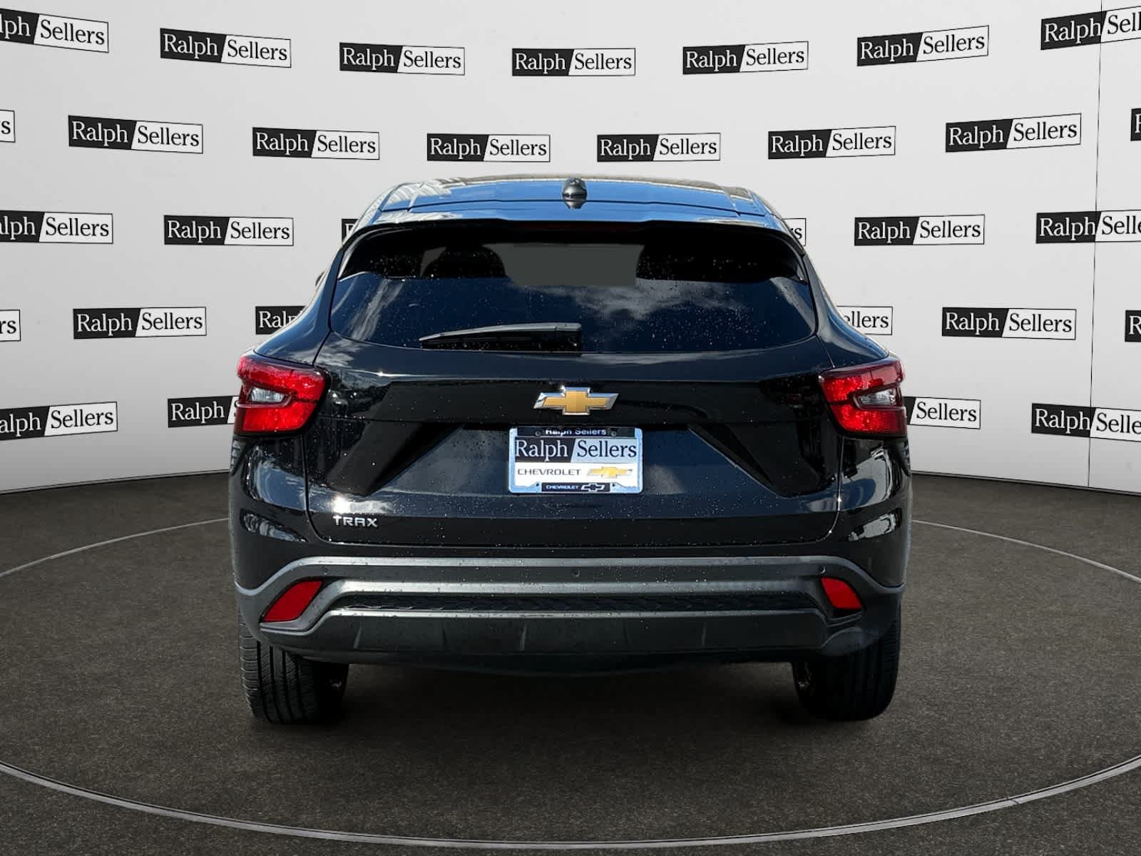 Used 2024 Chevrolet Trax LS w/ Driver Confidence Package FWD image 5