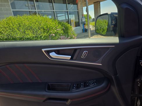 Used 2024 Ford Edge ST-Line AWD/4WD image 16