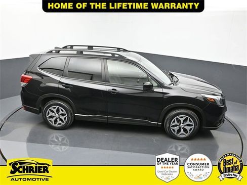 Used 2024 Subaru Forester Premium image 59