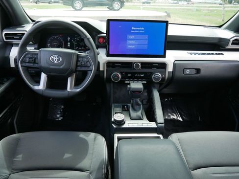 Certified 2024 Toyota Tacoma TRD Off-Road AWD/4WD image 14