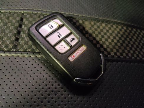 Used 2019 Honda Civic EX-L image 32