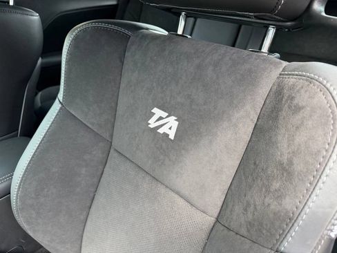 Used 2023 Dodge Challenger R/T Scat Pack RWD image 4
