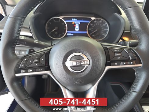 Used 2023 Nissan Altima 2.5 SR w/ SR Premium Package FWD image 13