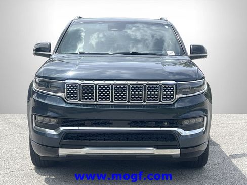 Used 2024 Jeep Grand Wagoneer L Series III AWD/4WD image 31