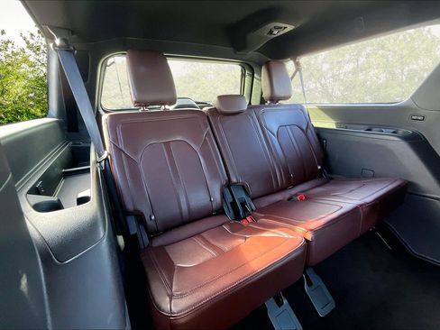 Used 2024 Ford Expedition Max Limited image 28