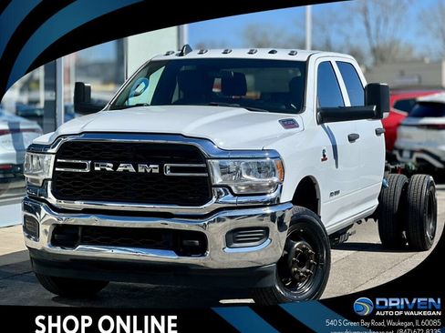 Used 2022 RAM 3500 Tradesman w/ Chrome Appearance Group AWD/4WD image 1