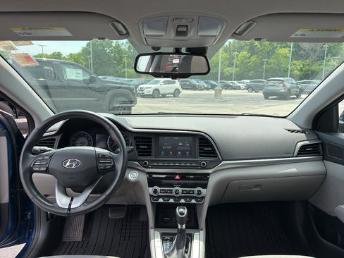 Used 2019 Hyundai Elantra Value Edition FWD image 27