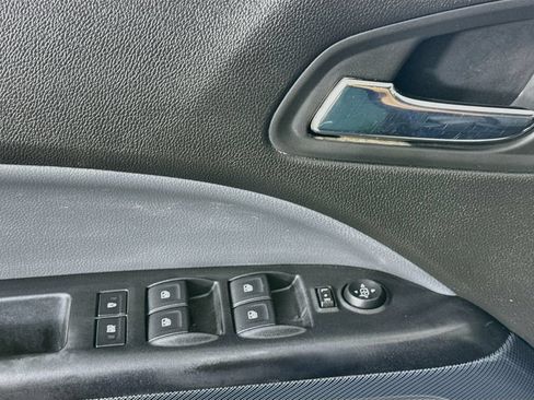 Used 2017 Chevrolet Colorado Z71 AWD/4WD image 21