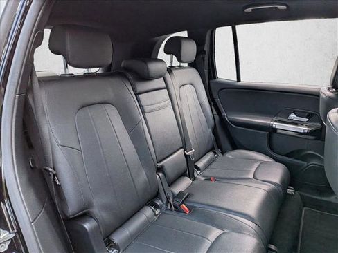Used 2022 Mercedes-Benz GLB 250 image 17