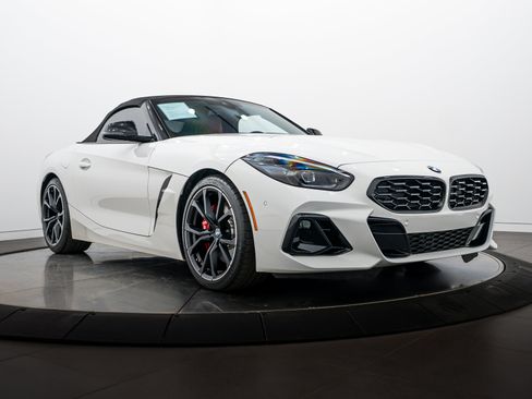 Used 2023 BMW Z4 M40i w/ Premium Package RWD image 32