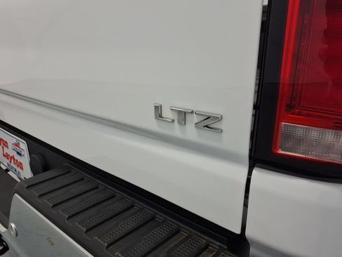 Used 2025 Chevrolet Silverado 2500 LTZ w/ LTZ Premium Package AWD/4WD image 11