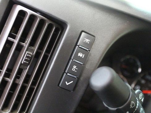 Used 2020 GMC Savana 2500 w/ Enhanced Convenience Package image 12