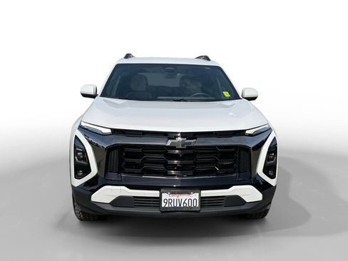 Used 2025 Chevrolet Equinox ACTIV w/ Safety and Technology Package image 8