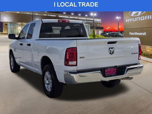 Used 2024 RAM 1500 Classic SLT image 9