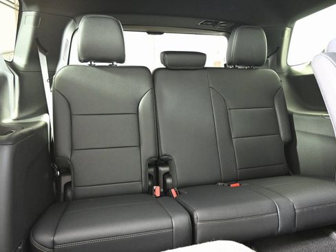 New 2026 Chevrolet Traverse High Country w/ LPO, Floor Liner Package image 16