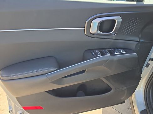 New 2026 Kia Sorento S image 17