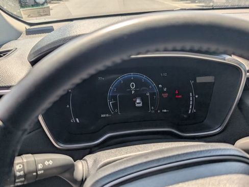 Used 2025 Toyota Corolla Cross XLE AWD/4WD image 18