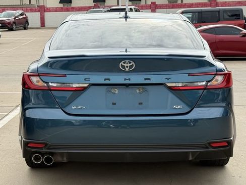 Used 2025 Toyota Camry SE w/ Multimedia Upgrade Package FWD image 5