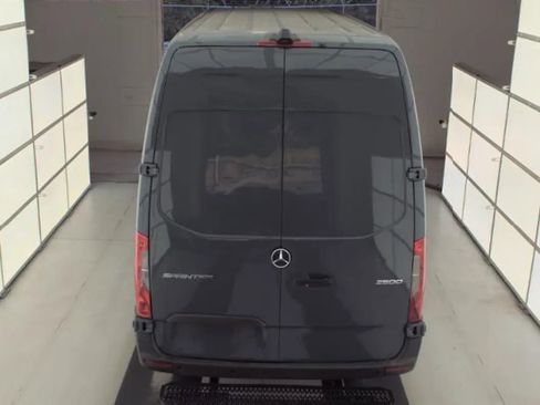 Used 2019 Mercedes-Benz Sprinter 170 image 3