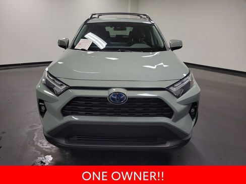 Used 2023 Toyota RAV4 XLE Premium image 3