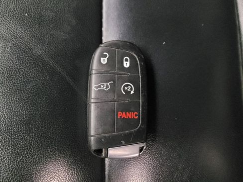 Used 2020 Jeep Grand Cherokee Limited RWD image 32