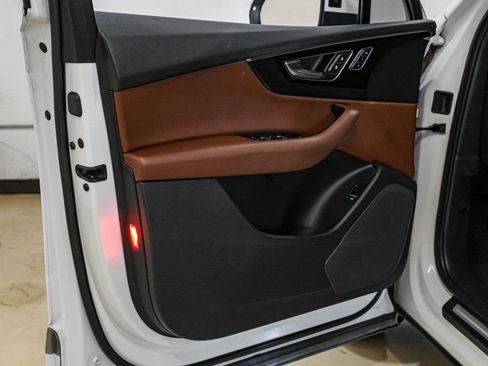 Used 2017 Audi Q7 3.0T Premium Plus image 46