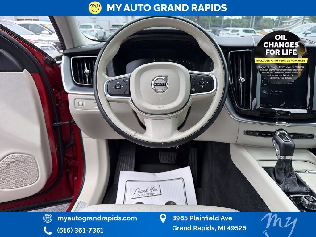 Used 2019 Volvo XC60 T6 Momentum w/ Protection Package Premier AWD/4WD image 13