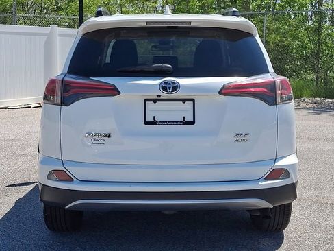 Used 2017 Toyota RAV4 XLE w/ Plus Special Value Package AWD/4WD image 8