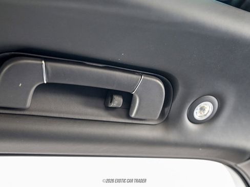 Used 2018 Bentley Bentayga image 22