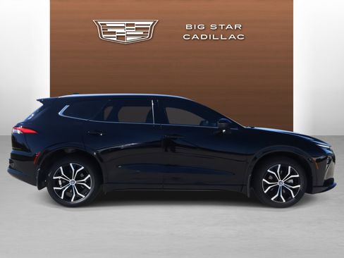Used 2025 Toyota Crown Signia AWD/4WD image 6