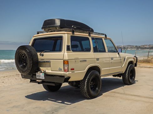 Used 1987 Toyota Land Cruiser AWD/4WD image 5