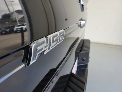 Used 2014 Ford F150 XLT w/ Equipment Group 302A Luxury AWD/4WD image 9