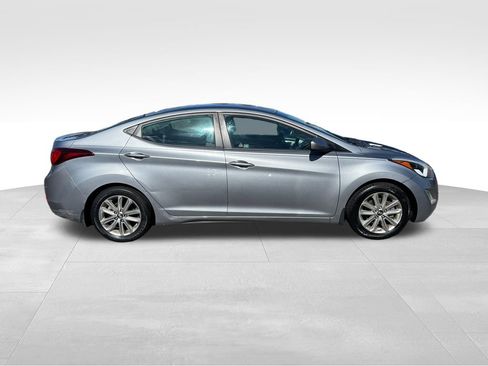 Used 2014 Hyundai Elantra SE w/ Option Group 02 image 8