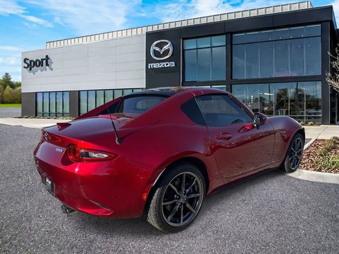 Used 2019 MAZDA MX-5 Miata RF Grand Touring image 3