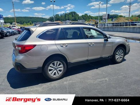 Used 2019 Subaru Outback 2.5i Premium AWD/4WD image 4
