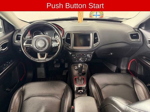 Used 2018 Jeep Compass Trailhawk w/ Leather Interior Group AWD/4WD image 8