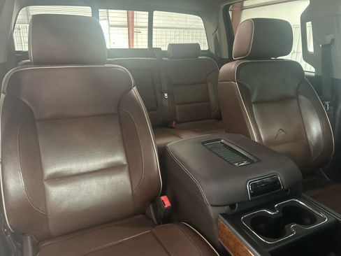 Used 2016 Chevrolet Silverado 1500 High Country w/ High Country Premium Package image 24