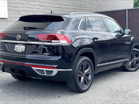 Certified 2022 Volkswagen Atlas Cross Sport SEL R-Line AWD/4WD image 13