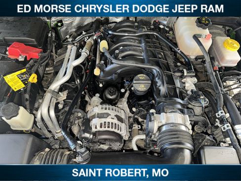Used 2025 Jeep Wrangler Unlimited Rubicon AWD/4WD image 15