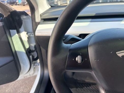 Used 2021 Tesla Model 3 Standard Range Plus image 14